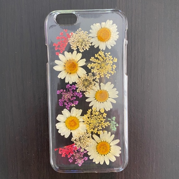 Handmade pressed dried flower phone case - Picture 5 of 5